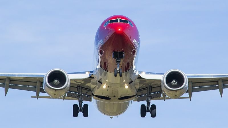 Restrukturizētā aviokompānija Norwegian izkļūst no bankrota aizsardzības