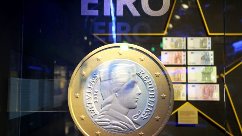 Covid-19 ietekmes mazināšanai uz ekonomiku valsts atvēlēs līdz miljardam eiro