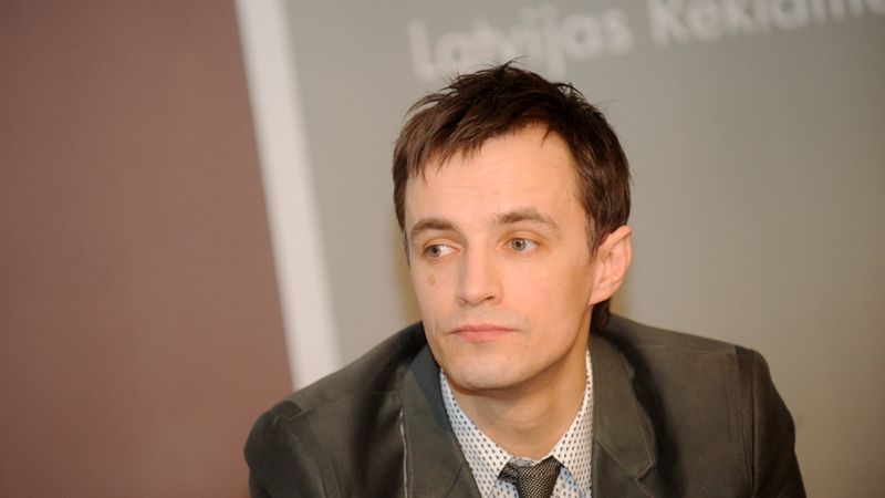 Papildināta - Biedru uzticības trūkuma dēļ no amata atkāpjas Reklāmas asociācijas prezidents
