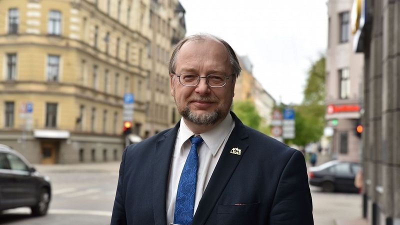 LBAS: Pensionēšanās vecuma paaugstināšana veicinātu ēnu ekonomiku
