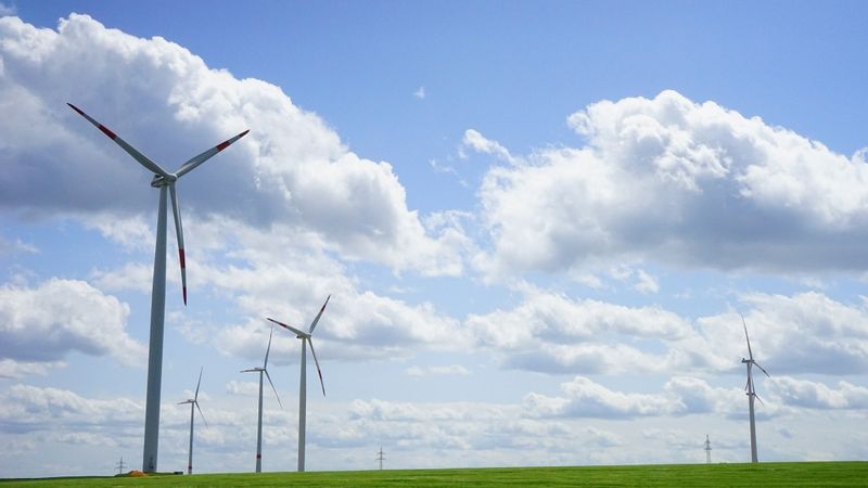 Lietuva paredz 100% pāreju uz atjaunojamajiem energoresursiem elektrības un siltuma ražošanā