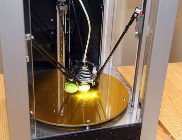 Vidusskola par 3000 eiro iegādājas sev 3D printeri