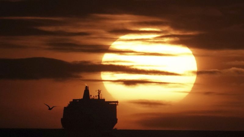 DFDS veic izmaiņas prāmju pakalpojumos