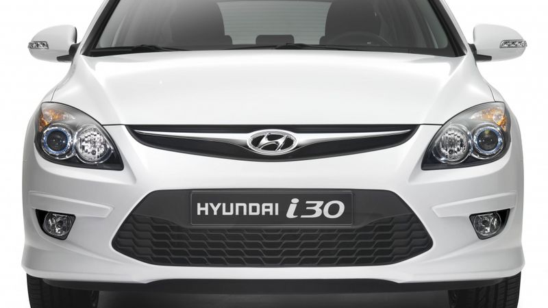 Hyundai i30 atsvaidzina izskatu
