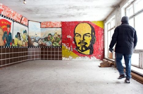 Skrundas pilsētiņu nosola par 170 tūkst. Ls, iespējams, ar iepriekšējiem uzvarētājiem saistīti cilvēki