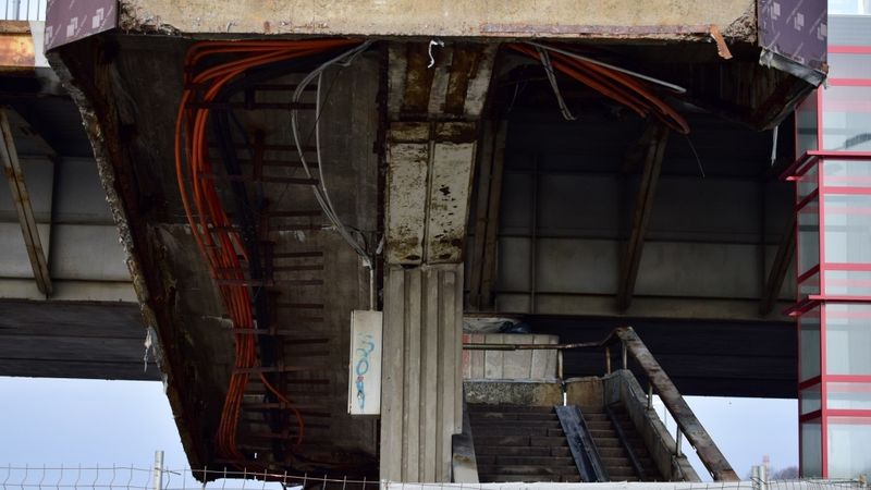 Vanšu tilta kāpņu atjaunošanas izmaksas dubultojušās