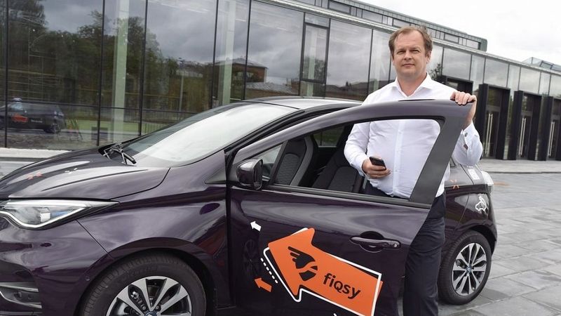 Fiqsy turpmāk piedāvās tikai ilgtermiņa elektroauto nomu