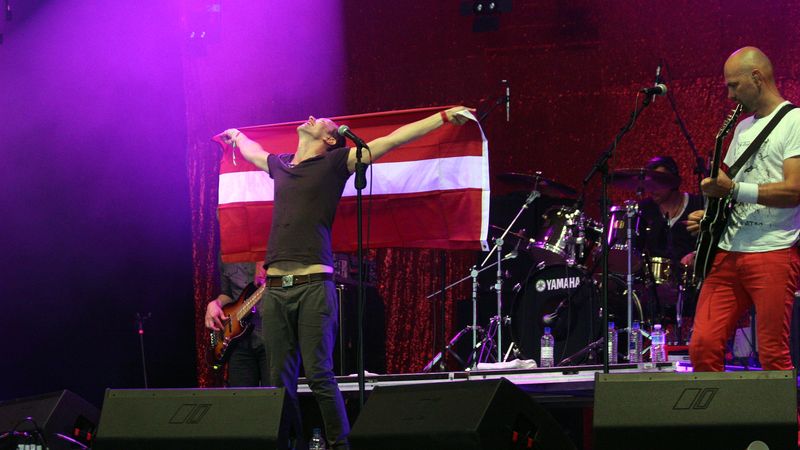 Glastoberijas festivāls noslēdzies; Prāta Vētra apmierināta ar paveikto