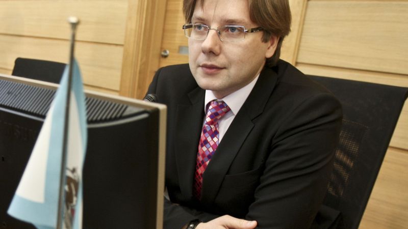 Ušakovs radis risinājumu bērnudārzu rindām