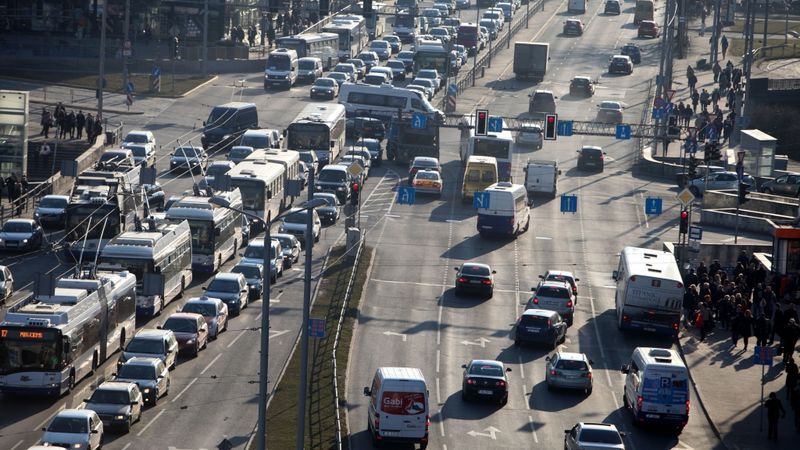 Par nodokļu nemaksāšanu aizturēti taksometra pakalpojumu sniedzēji