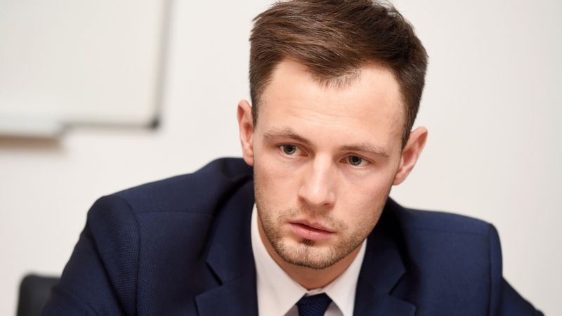 Uzticas profesionāļiem
