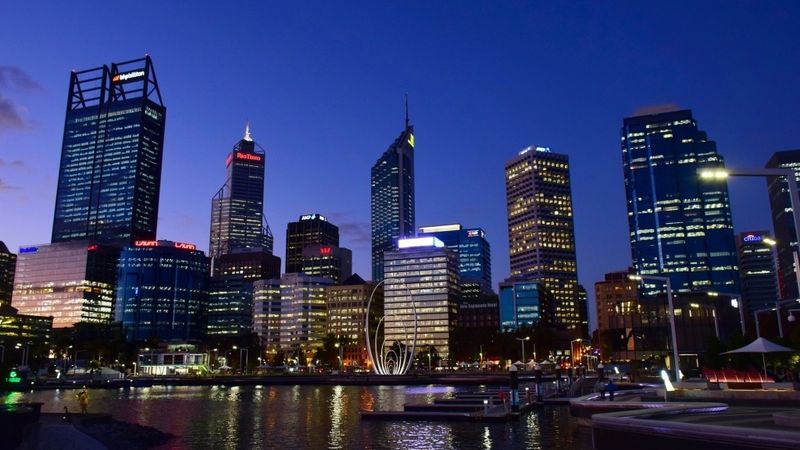 Austrālija nosaka jaunas sankcijas pret Krievijas bankām