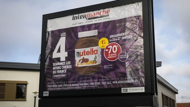 Atlaides Nutella krēmam izraisa haosu Francijas lielveikalos