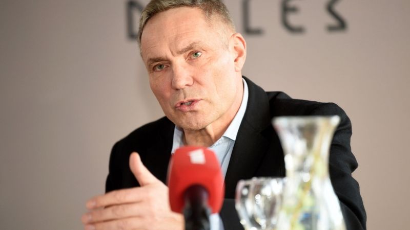 Uzreiz pēc stāšanās amatā Žagars Dailes teātrī veicis personālstruktūras izmaiņas