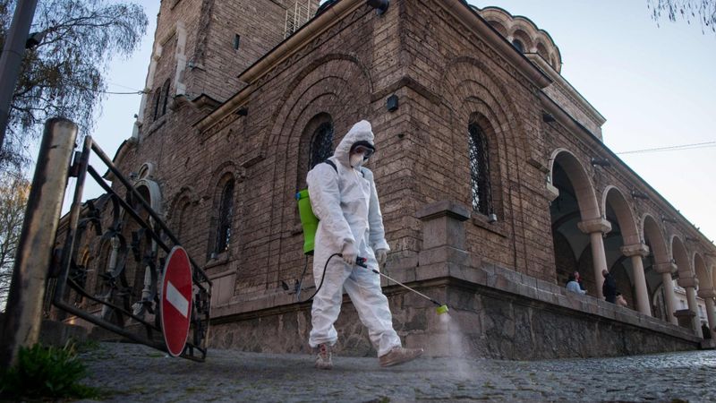 Bulgārijas galvaspilsēta Sofija slēgta Covid-19 dēļ