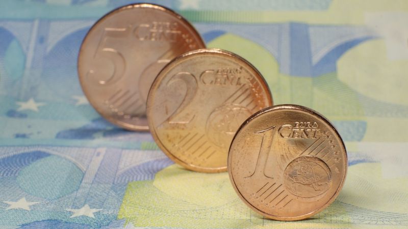 ES valstis, kas iejaucas tiesu darbā vai neapkaro korupciju, varētu nesaņemt ES maksājumus
