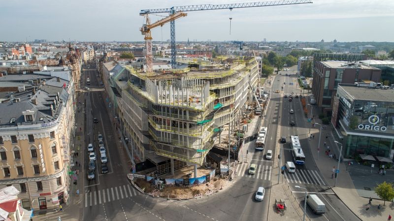 55 miljonus eiro vērtais biznesa centrs Novira Plaza atzīmējis spāru svētkus