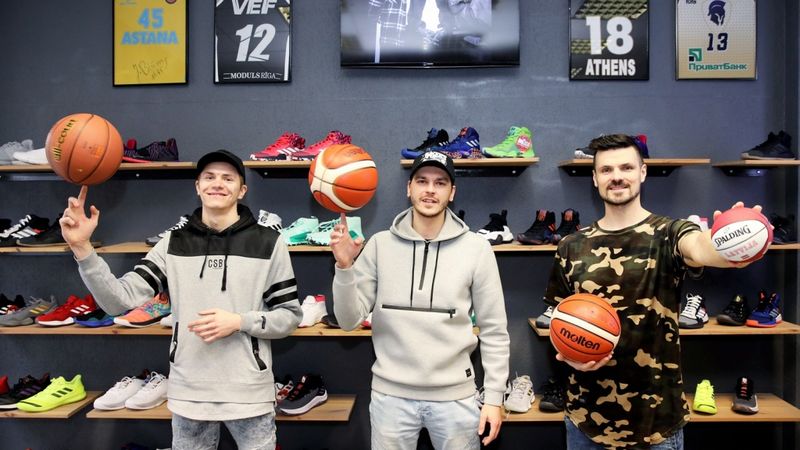 Specializējušies basketbolā