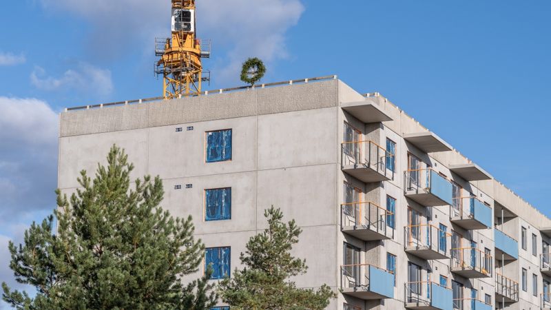 Dzīvojamo namu kompleksā Kaivas kvartāls atzīmēti spāru svētki