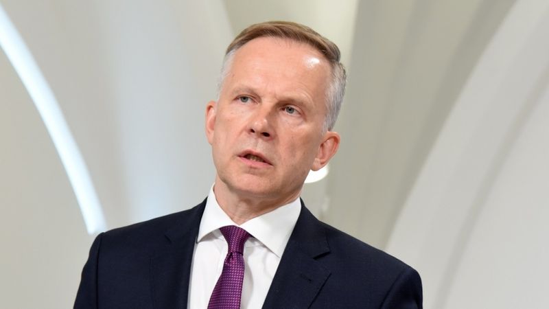 Rimšēvičam lūdz piemērot apcietinājumu un 100 000 eiro drošības naudu ieskaitīt valsts budžetā