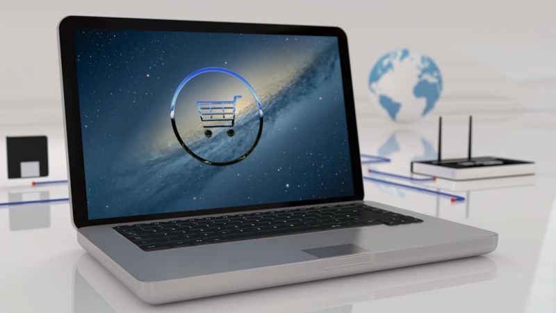 Latvijā tikai 20% MVU savas preces vai pakalpojumus piedāvā internetā
