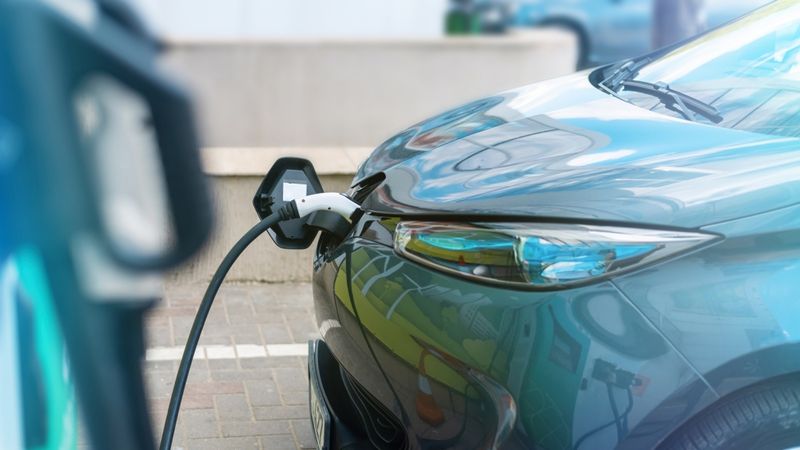 Elektroauto atbalsta programma tuvojas noslēgumam – tiek gatavota jauna pieeja atbalstam