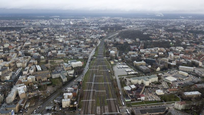 Skanstes tramvajam paredzēto finansējumu varētu novirzīt jauno vilcienu iegādei