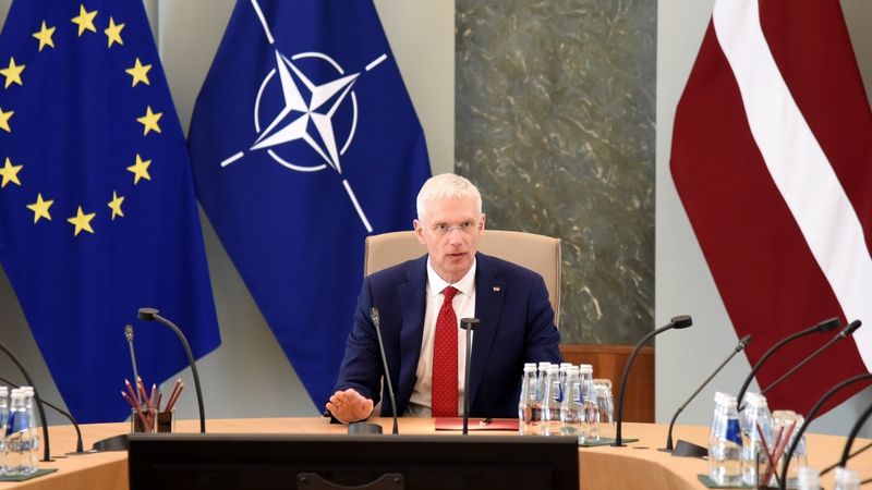 Papildināta - "Sodot" NA par šantāžu, Kariņš pieprasa NA izvirzīt jaunu ekonomikas ministru