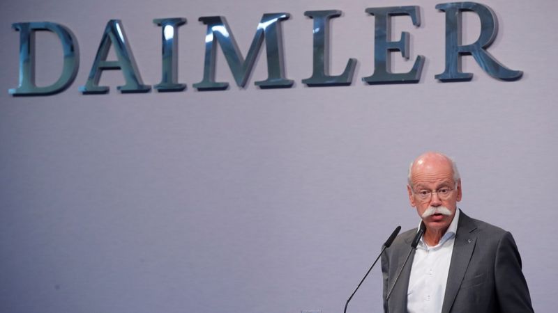 Daimler vadītājs Dīters Ceče nākamgad pametīs amatu