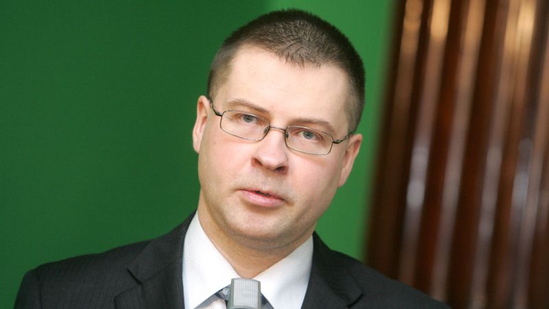 Dombrovskis: pārejam no stabilitātes uz attīstību