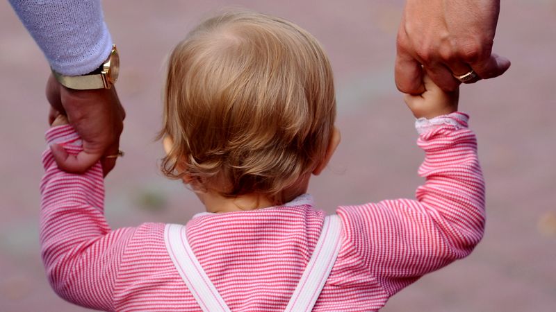 Viņķele: astoņu latu bērna pabalstu turīgām ģimenēm nākotnē varētu atcelt