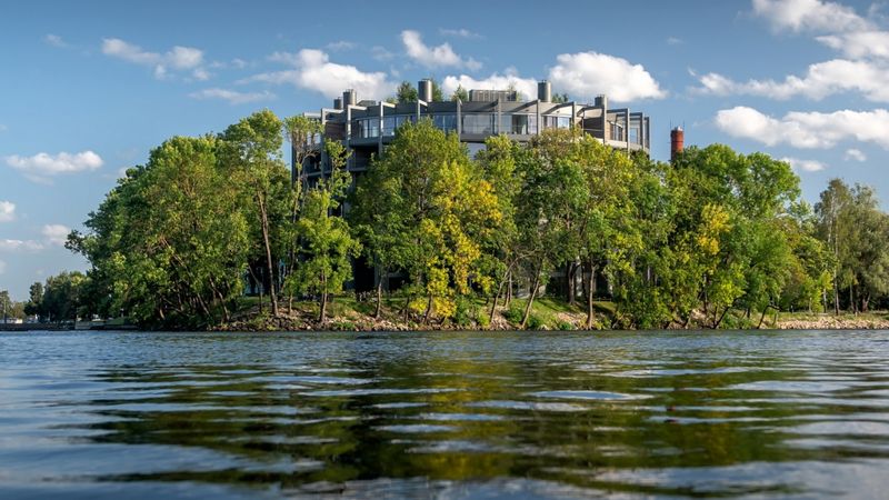 FOTO: Gada balvu Rīgas arhitektūrā 2019 saņem River Breeze Residence
