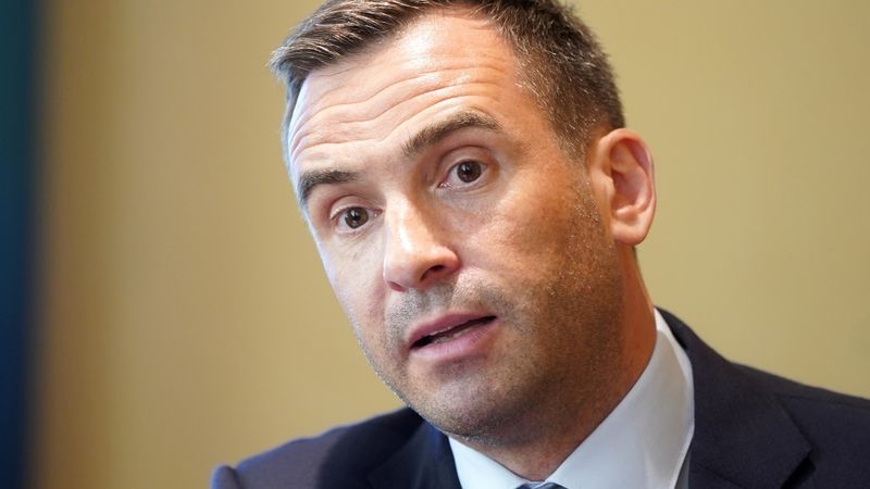 Papildināta - Staķis nolēmis atkāpties no Rīgas mēra amata