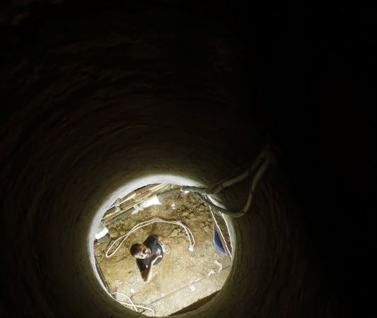 Vērienīgā kontrabandas tuneļu sistēma zem Gazas un Ēģiptes robežas