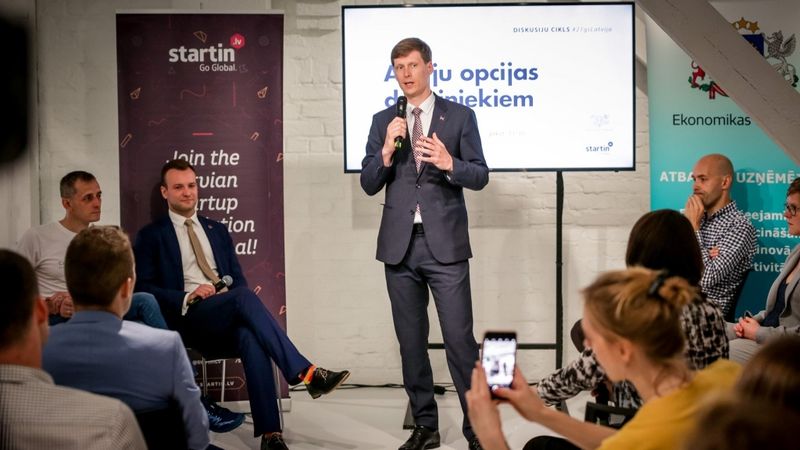 Uzņēmēji pieprasa sakārtot akciju opciju piešķiršanu darbiniekiem Latvijā