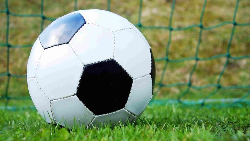 Izmeklē "aplokšņu algu" izmaksu Latvijas futbola virslīgas klubā