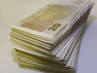 Banku zaudējumi pusgadā sarūk līdz 249,5 miljoniem latu