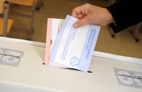 Nodibina partiju Ražotāja Latvija