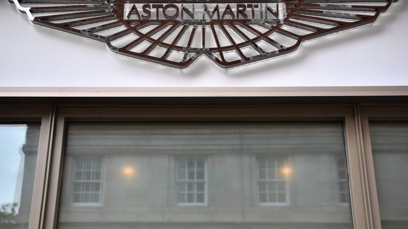 Aston Martin paziņo par plāniem debitēt Londonas akciju biržā