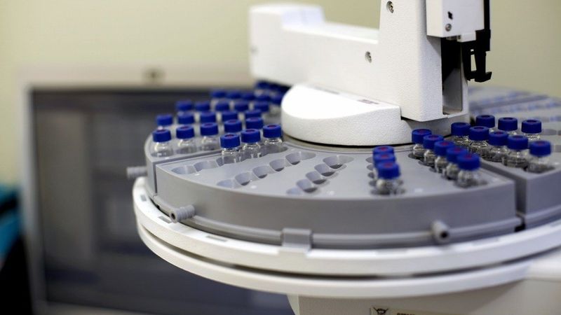 Apturēta Olainfarm obligātā akciju atpirkšanas procedūra
