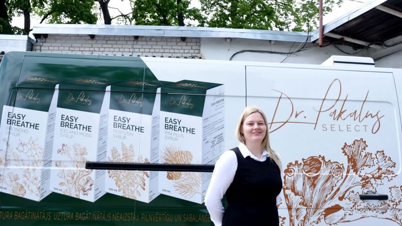 FOTO: Rīgas farmaceitiskā fabrika iegūst jauneklīgākus vaibstus