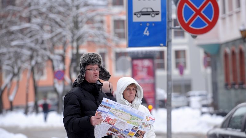Papildināta - Puteņa laikā autovadītāji varēs braukt sabiedriskajā transportā bez maksas