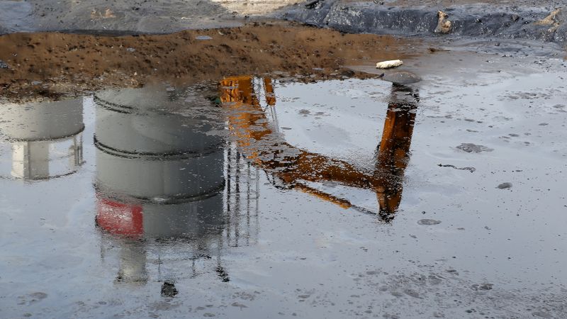 Skonto būve neplāno izstāties no Inčukalna gudrona dīķu projekta; vēlas miljonus par padarīto