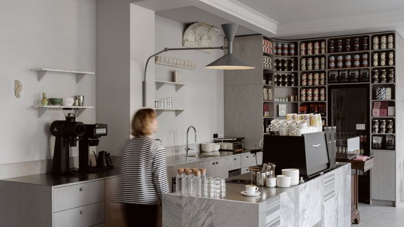 Kalve Coffee investējusi 90 000 eiro jauna koncepta kafejnīcā Vecrīgā