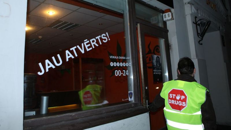 Rīdzinieku akcija pret «legālajām narkotikām» vēršas plašumā