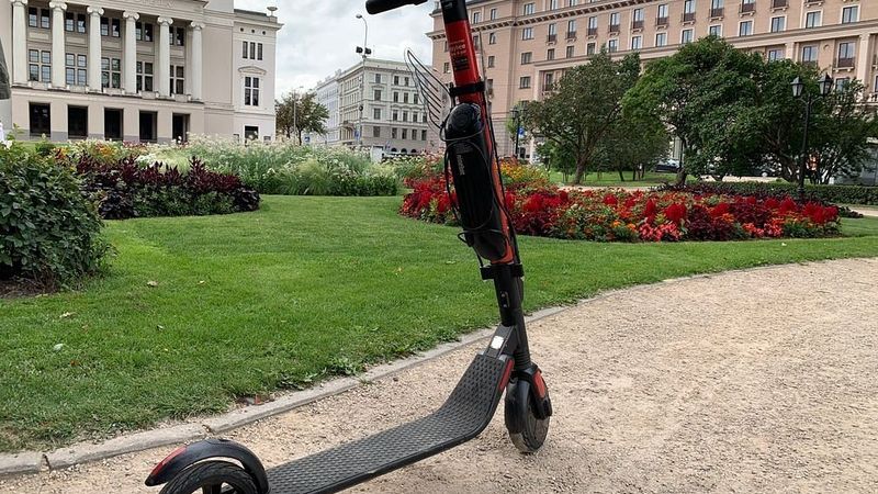 Ar elektriskajiem skrejriteņiem plāno atļaut pārvietoties no 14 gadu vecuma