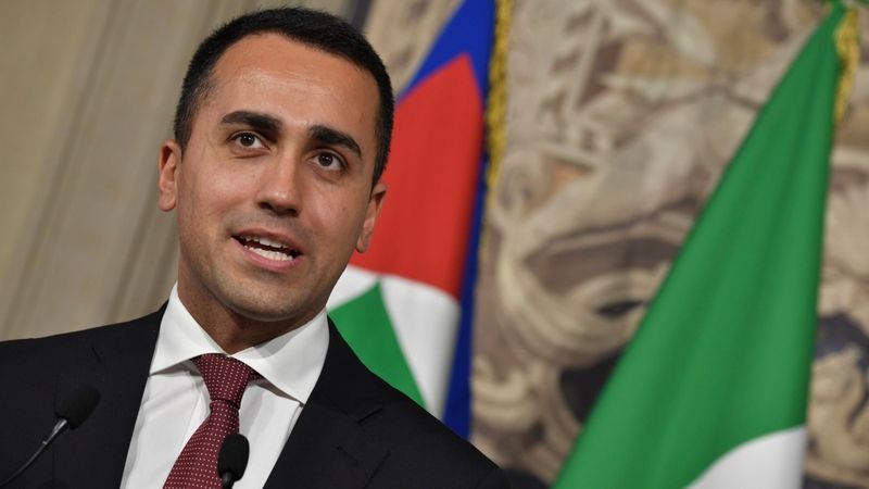 Roma uzticību nevieš