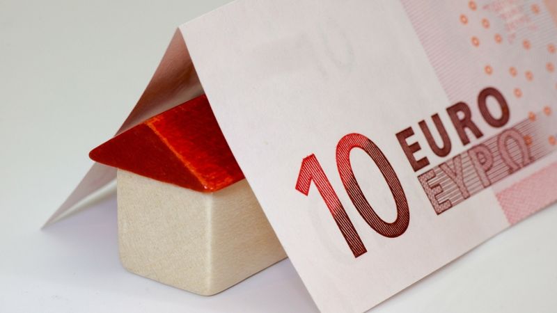 Valsts kompensēs pusi no siltumenerģijas, elektrības un dabasgāzes cenu kāpuma