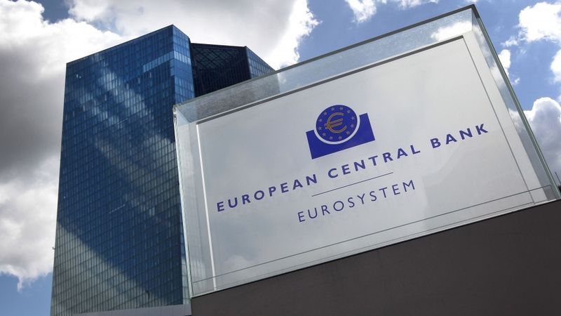 ECB saglabā bāzes procentu likmi esošajā līmenī