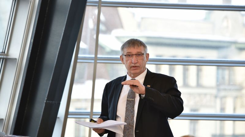 Kalnmeiers: Rimšēviča lietas izmeklēšanai nebūs nepieciešami gadi